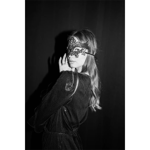 Csipke karneváli maszk fekete 20x11 cm