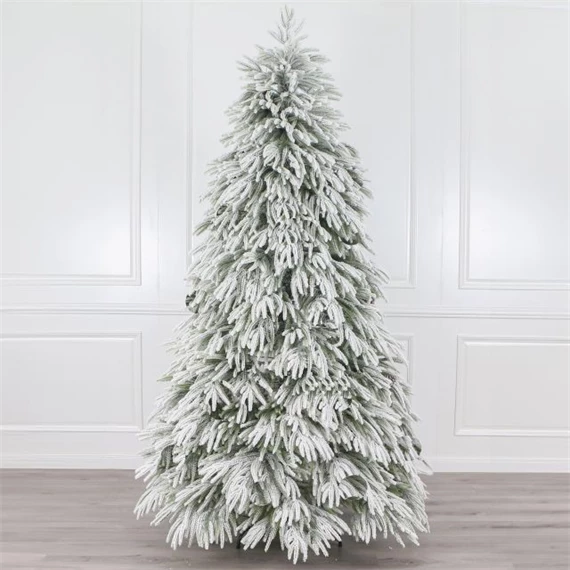Fenyőfa talppal, havas, 619 ággal 210 cm