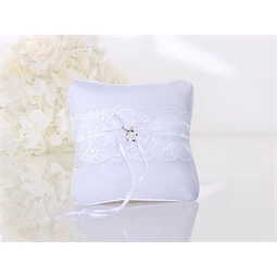Gyűrűpárna csipkés textil 16x16cm fehér