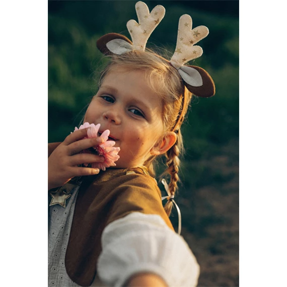 Jelmez kislányoknak őzike, vegyes