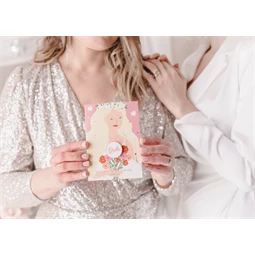 Kártya zománc kitűzővel menyasszony, 10,5x15 cm