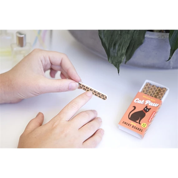 Körömreszelő szett gyufásdobozban, macska mancs mintás