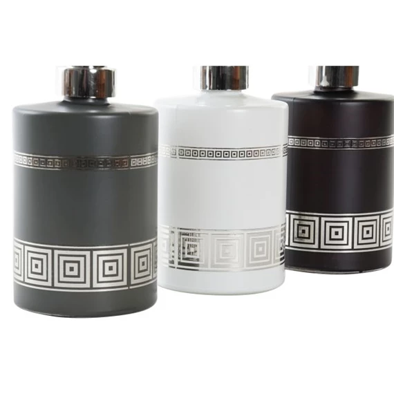 Szappantartó 10x8x17 cm 3 féle 450 ml