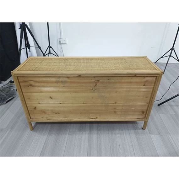 Szekrény 120x40x65 cm