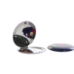 Tükör 6,5x6,5x1,3 cm 2 féle