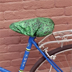 Üléshuzat kerékpárra, pázsit