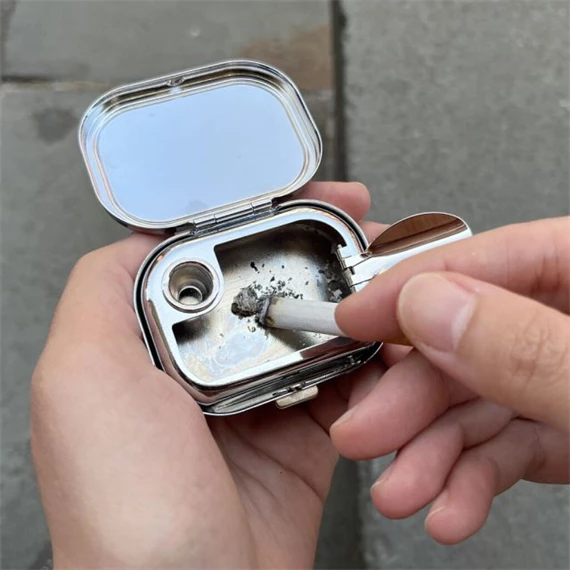 Utazó hamutartó, hegy mintás