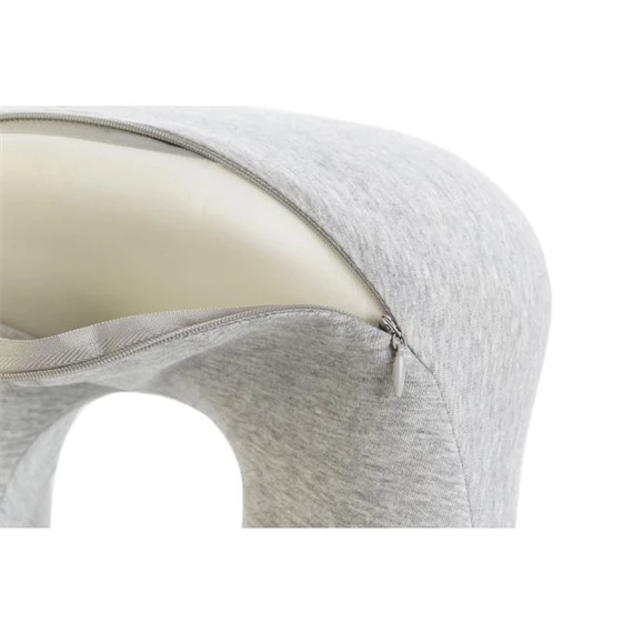 Utazópárna 27x27x14 cm 2 féle