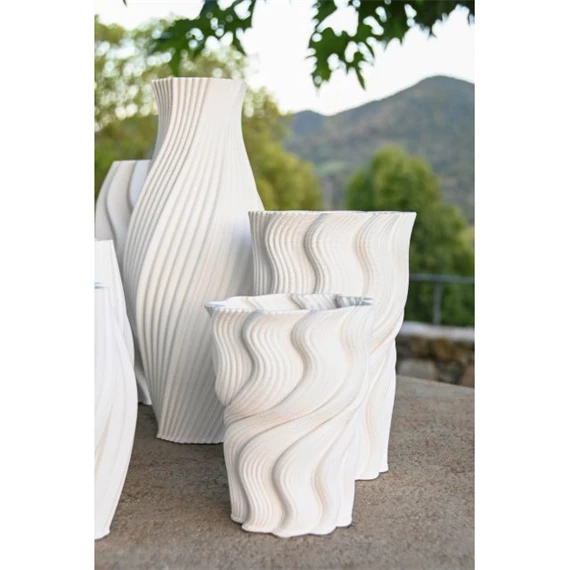 Váza 3D 16x16x26 cm